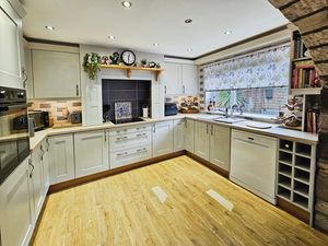 Photo 14- click for photo gallery